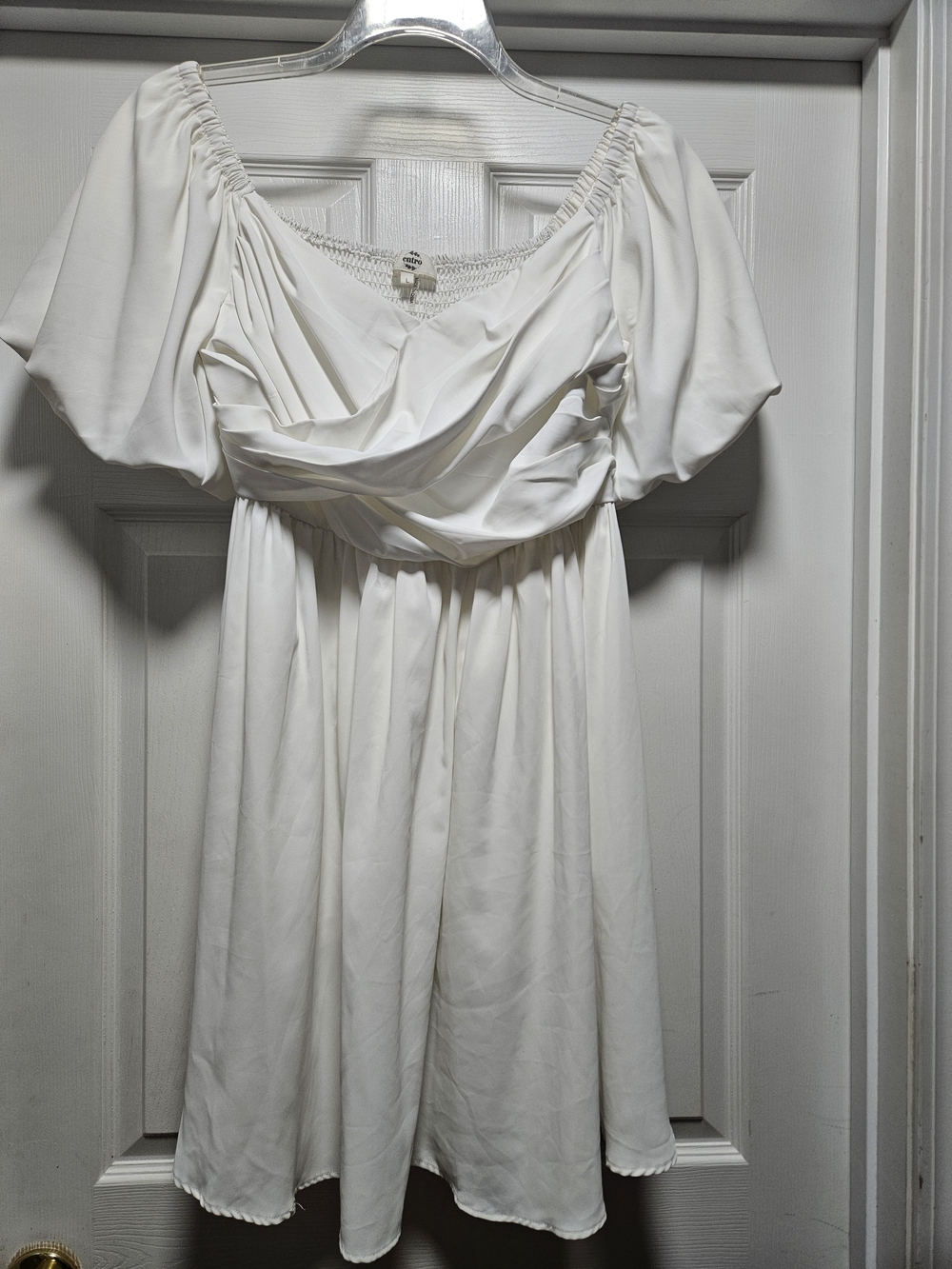 Off-Shoulder White Midi Dress with Puff Sleeves